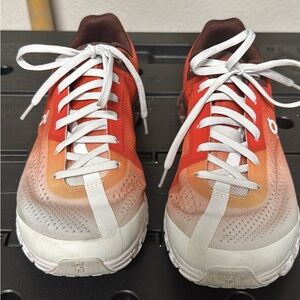 On Cloud Running Women's Running Shoe - Size 7.5